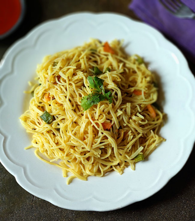 Veg Noodles Recipe, How to make Veg Noodles at home FoodBreeze